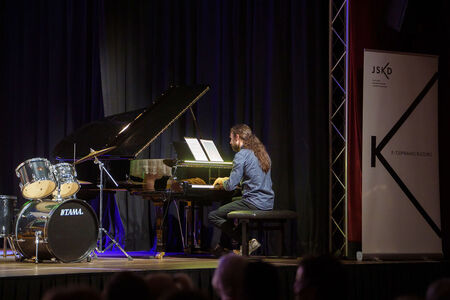 Srečanje otroških in mladinskih pevskih zborov, Naše pesmi naj donijo (27)